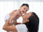 bermain-dengan-bayi.jpg