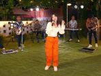 happy-asmara-merilis-video-musik-barunya.jpg