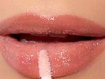hidrasi-bibir.jpg