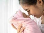 ibu-setelah-melahirkan-bayi6.jpg