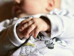 ilustrasi-bayi-baru-lahir-2.jpg