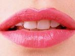 ilustrasi-bibir-merah-muda.jpg