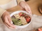 ilustrasi-buah-kiwi-dan-pisang-untuk-kesehatan.jpg