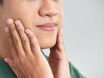 ilustrasi-dentin-hipersensitif-setelah-konsumsi-makanan-dingin-atau-panas.jpg