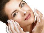 ilustrasi-facial-wash-yang-bagus-digunakan.jpg