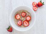 ilustrasi-konsumsi-oatmeal-ketika-diet.jpg