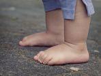 ilustrasi-pertumbuhan-tulang-kaki-bayi.jpg