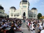 ilustrasi-salat-idul-fitri.jpg