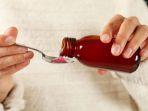 ilustrasi-sirup-obat-batuk.jpg
