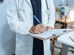 ilustrrasi-dokter-menjelaskan-data-anak-diabates.jpg