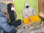 kisah-bu-siti-yang-memiliki-2-suami-dan-tinggal-seatap.jpg