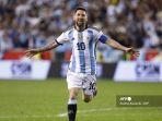 lionel-messi-argentina-merayakan-golnya.jpg