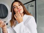menggunakan-skincare-1.jpg