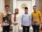 oklin-fia-tampil-dengan-gamis-putih-di-mui-2.jpg