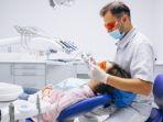 pemeriksaan-gigi-ke-dokter-gigi.jpg