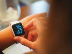 pengguna-smartwatch-dan-smartband-2.jpg