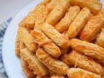 sajian-kue-kering-kastengel-khas-lebaran.jpg