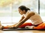 stretching1.jpg