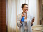 water-flosser-untuk-menghilangkan-sisa-makanan-plak-dan-karang-gigi.jpg