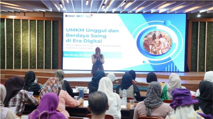 Telkom Jawa Barat Dukung Akselerasi Pertumbuhan UKM Bandung Melalui Digitalisasi