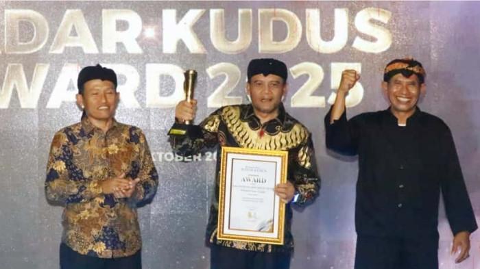 Gubernur Ahmad Luthfi Raih Penghargaan Pemimpin Percepatan Ekonomi Daerah