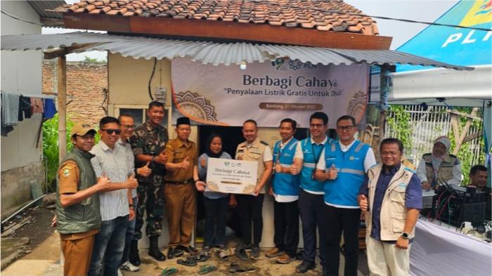 PLN UP3 Bandung Gelar Berbagi Cahaya dan Penyalaan Serentak Light Up the Dream