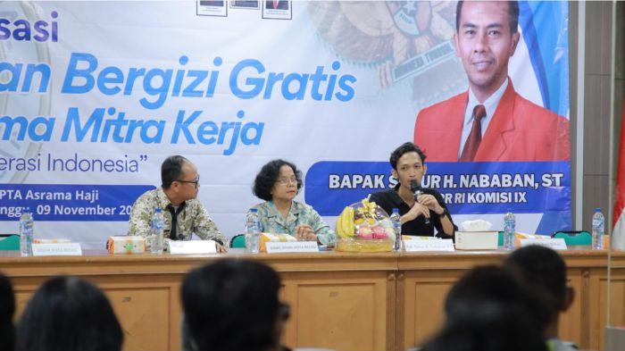 2 Badan Gizi Nasional (BGN) bersama Komisi IX DPR RI, Sukur H. Nababan