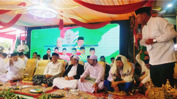 2 Bupati Majalengka Eman Suherman didampingi Wabup Majalengka Dena M. Ramdhan