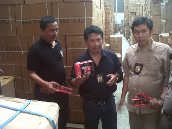 Pensil Ilegal Senilai Rp 3 Miliar Disita