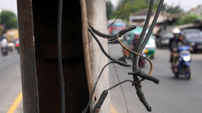 Eks Bupati Pangandaran Gelar Sayembara: Rp 5 Juta untuk Penangkap Pencuri Kabel dan Lampu Jalan