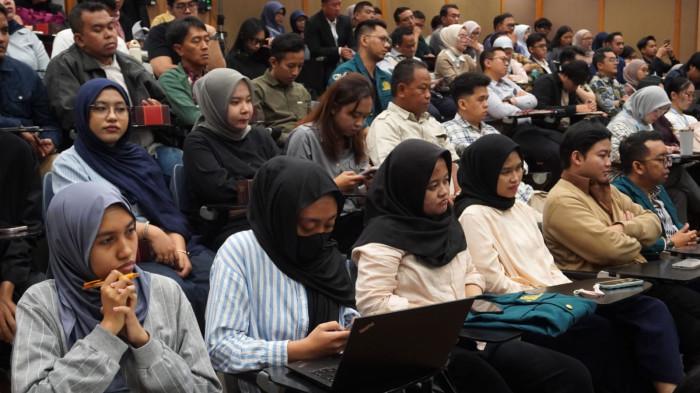 Lebih dari seratus audien mengikuti diskusi panel dengan tema Keberlanjutan Industri di Indonesia dalam rangkaian ICMEM 2025 di SBM ITB, Kota Bandung, Jawa Barat, Kamis (21/8/2025).