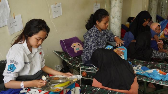 Sejumlah pelajar diduga keracunan Makanan Bergizi Gratis (MBG) dirawat di Rumah Sakit Umum Daerah (RSUD) Cililin, Kabupaten Bandung Barat, Jawa Barat, Kamis (25/9/2025).