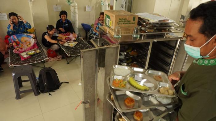 Sejumlah pelajar diduga keracunan Makanan Bergizi Gratis (MBG) dirawat di Rumah Sakit Umum Daerah (RSUD) Cililin, Kabupaten Bandung Barat, Jawa Barat, Kamis (25/9/2025).