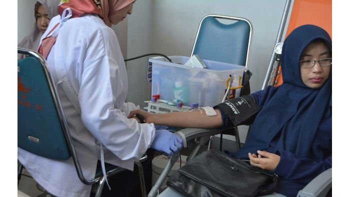 Selain Untuk Kemanusian, Ternyata Donor Darah Juga Bermanfaat Bagi Mahasiswa