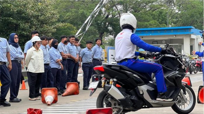 2Bangun Kesadaran Berkendara Aman, Mulai dari Cinta pada Keluarga