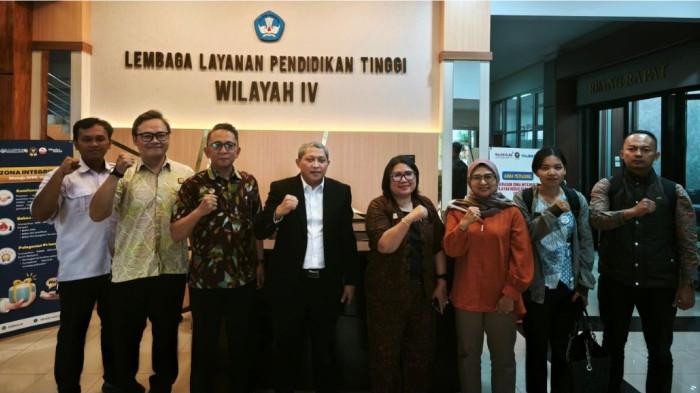 2Kemenkum Jabar Bergerak Cepat! Targetkan Mahasiswa Lulus Bawa Ijazah Sekaligus Sertifikat