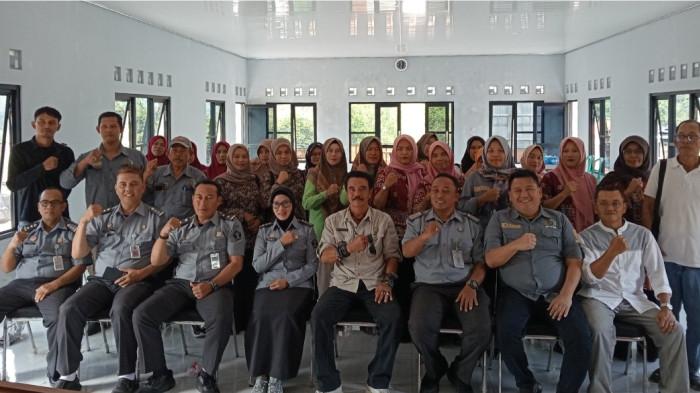 2Kemenkum Jabar Gelar Penyuluhan Hukum, Kenalkan Paralegal Justice Award dan Posbakum di Sumedang