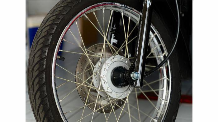 2PT Daya Adicipta Motora menjelaskan, “Velg jari-jari punya keunggulan