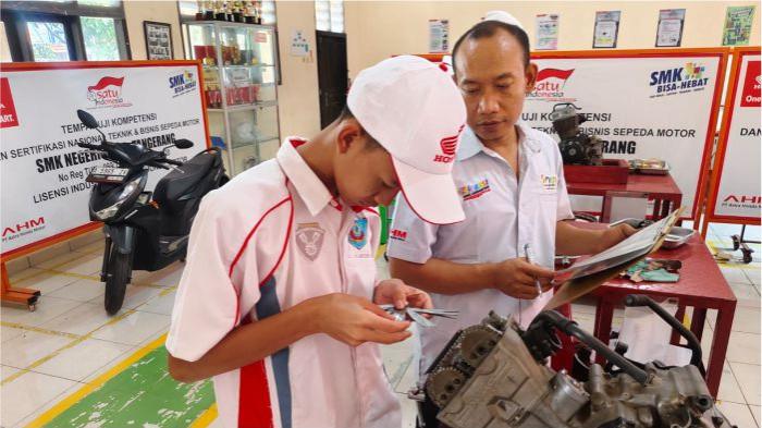 2Para siswa SMK mitra