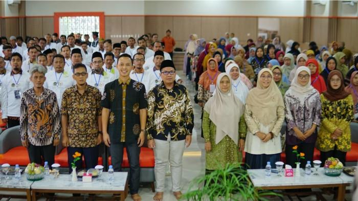 2SOSIALISASI MBG - Anggota Komisi IX DPR RI, Netty Prasetiyani, melaksanakan kegiatan