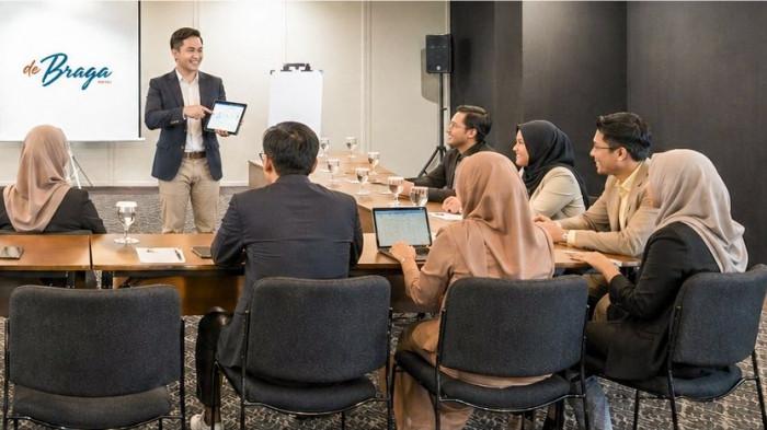 de Braga by ARTOTEL menghadirkan pilihan ruang meeting dan event yang dirancang untuk berbagai kebutuhan mulai dari korporasi, pemerintahan, hingga komunitas.
