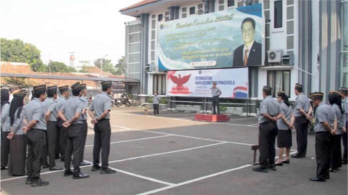 3Melalui Amanat Apel Pagi, Kemenkum Jabar Tekankan Pentingnya Tugas dan Tanggung Jawab Dalam Bekerja