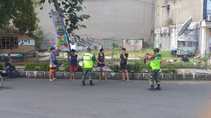 50 Wisatawan Dihukum Push Up, Razia Masker di Pangandaran Makin Gencar