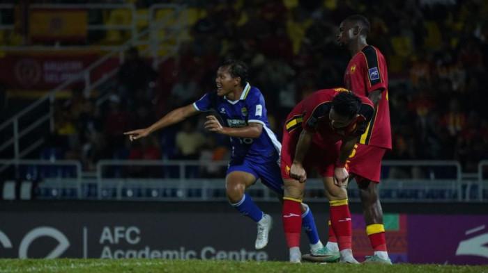 MENANG DRAMATIS - PERSIB secara dramatis mampu mengamankan kemenangan 3-2 atas Selangor FC pada pertandingan keempat Grup G AFC Champions League Two 2025/26 di Stadion MBPJ Petaling Jaya, Malaysia, Kamis, 6 November 2025.