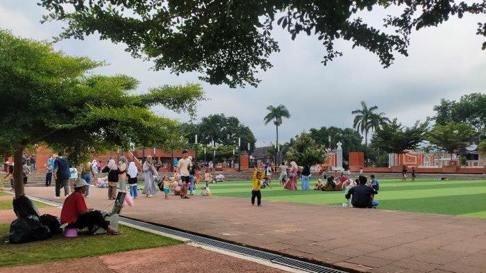 Ramainya Alun-alun Majalengka di Minggu Terakhir Libur Tahun Baru, Ada Pengunjung asal Cirebon