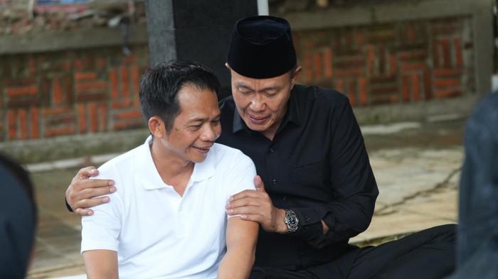 Wali Kota Sukabumi Ayep Zaki Melayat ke Purwakarta, Sampaikan Duka dan Motivasi untuk Om Zein