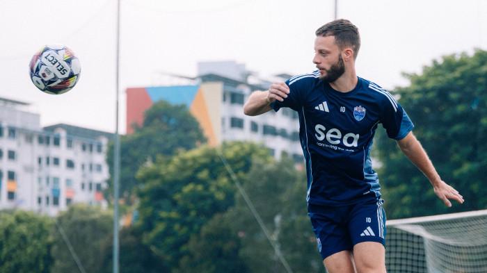 Pemain Belanda, Bart Ramselaar saat membela Lion City Sailors FC.