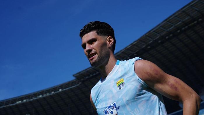 Bek Persib Bandung Julio Cesar