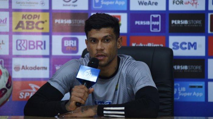 Ungkapan Ciro Alves Soal DDS yang Tak Bisa Main di Laga Persib vs Persija: Tantangan di Laga Penting