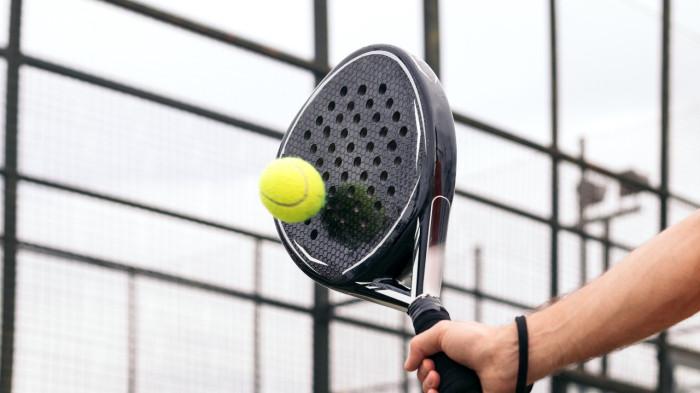 ILUSTRASI OLAHRAGA PADEL - Olahraga padel kian digemari termasuk di Kota Bandung.